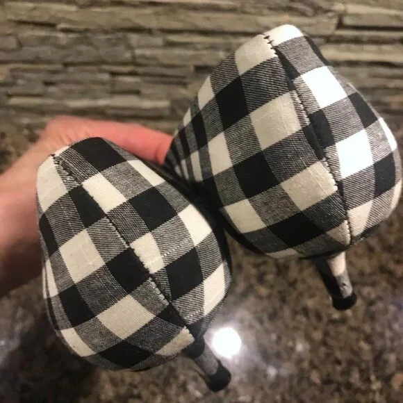 Cute Charles David Black and White Check Plaid Kitten Heel Pumps - Picture 8 of 12